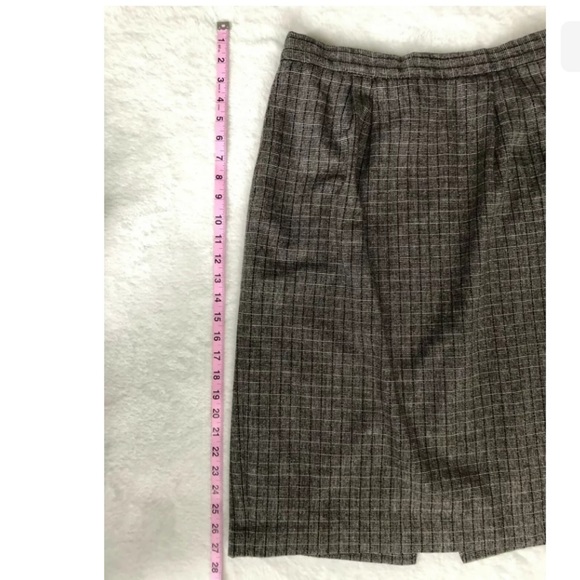 VTG E. H. Woods Wool Blend Plaid Skirt - Picture 7 of 9